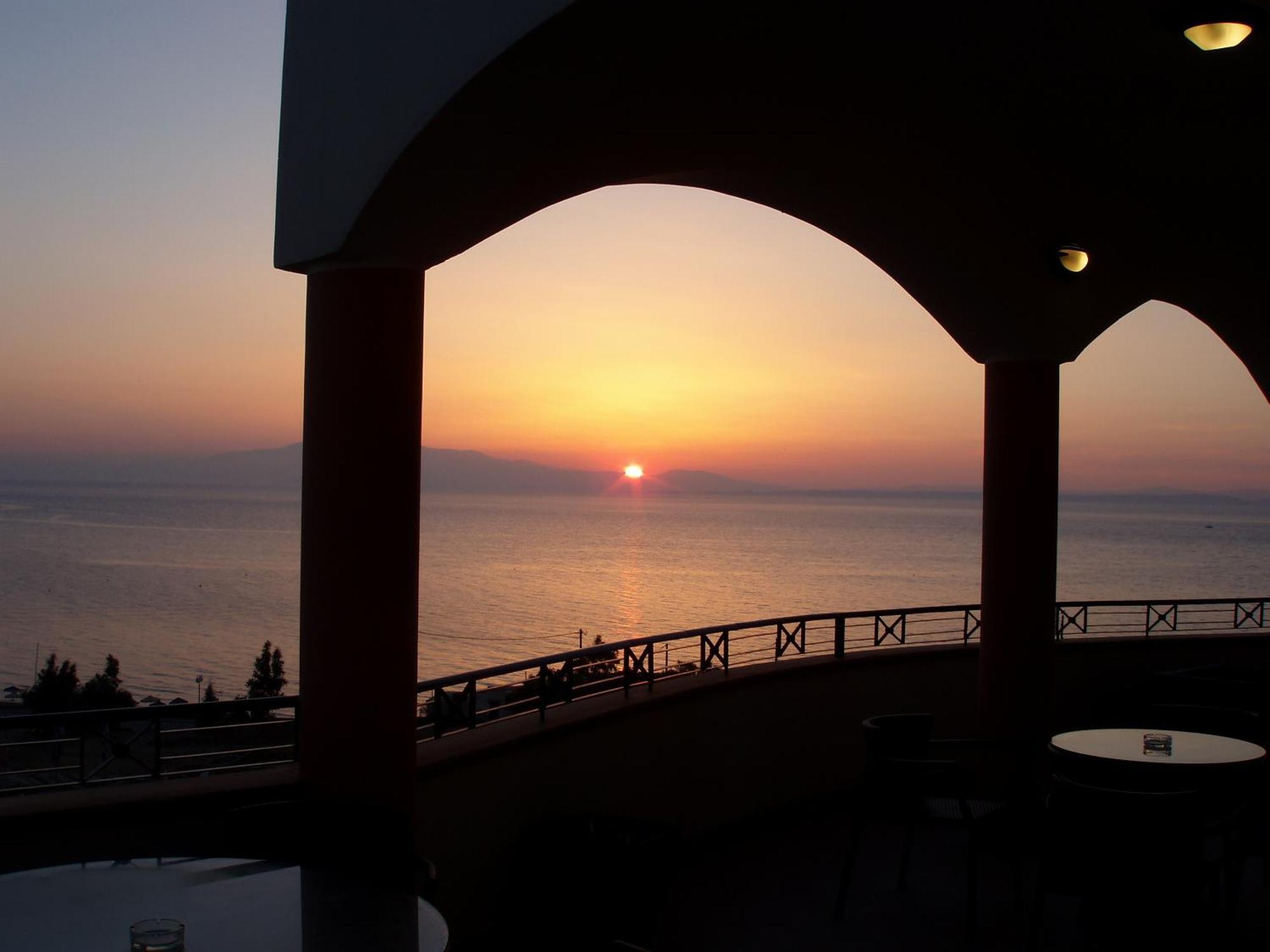 Sea View Resorts & Spa Karfás Eksteriør bilde
